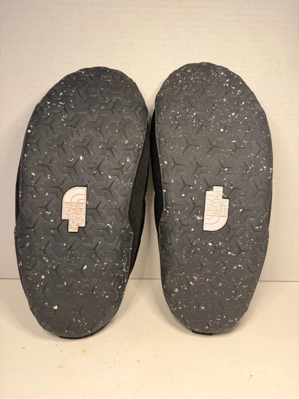 The North Face ThermoBall Traction Mule V in TNF Black/TNF White Size 9